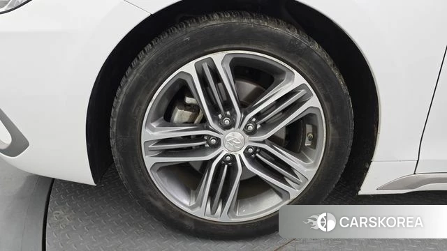 Hyundai Grandeur IG id 4384979 из Кореи 32