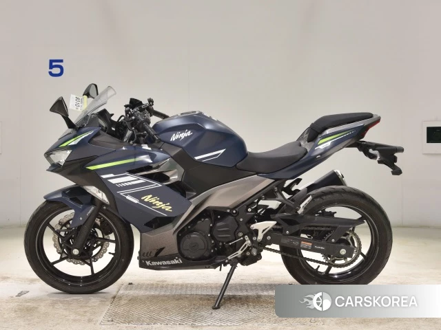 Kawasaki NINJA 400 2023 из Японии