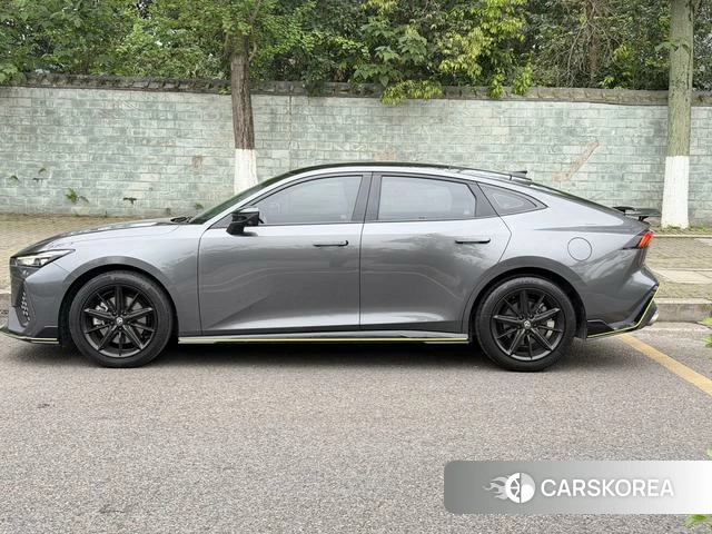 Chang'an UNI-V 2022 Темно-серый из Китая, фото 5
