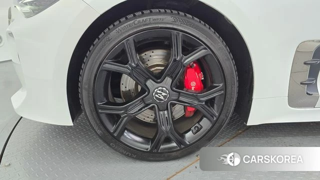 Kia Stinger id 4794613 из Кореи 15