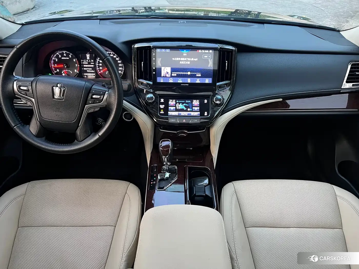 Toyota Crown id 4578364 из Китая 14