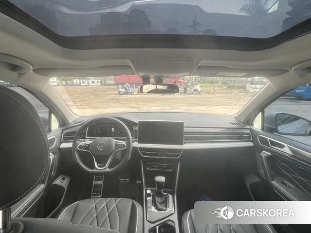Volkswagen Tiguan L 2022 Шампань из Китая, фото 5