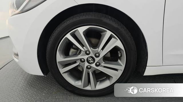 Hyundai Avante AD id 4596368 из Кореи 25