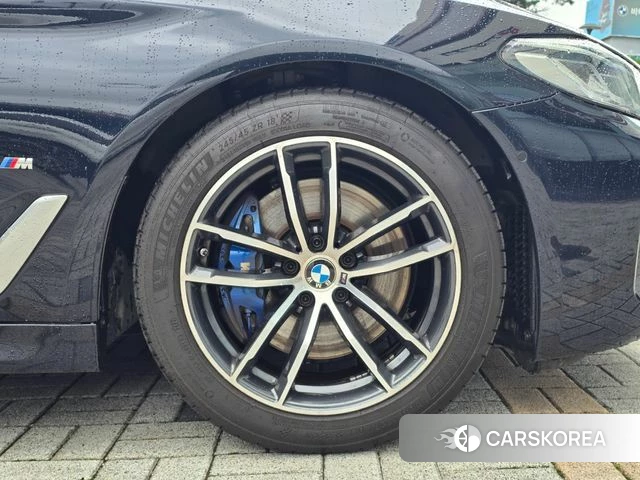 BMW 5 Series (G30) id 4561141 из Кореи 14