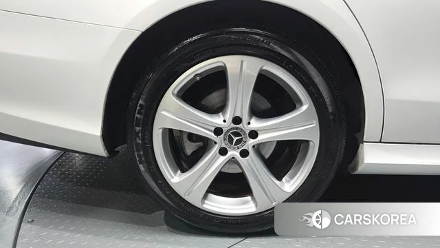 Mercedes-Benz E-Class W213 id 4781216 из Кореи 27