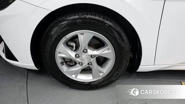 Hyundai Avante (CN7) id 3587125 из Кореи 15