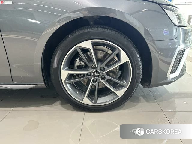 Audi A4L id 4272659 из Китая 12