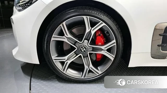 Kia Stinger id 3254111 из Кореи 15