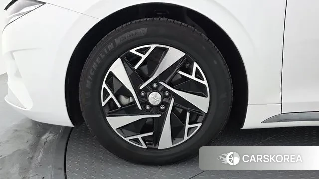 Hyundai The New Grandeur IG Hybrid id 3735739 из Кореи 15