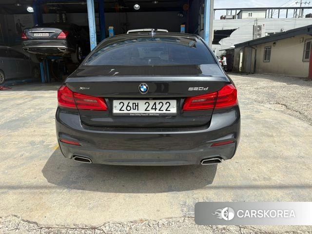 BMW 5 Series (G30) 2018 Серый из Кореи, фото 5