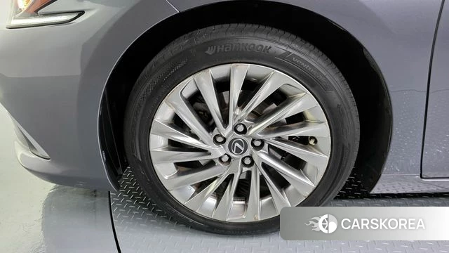 Lexus ES300h 7th generation id 4384785 из Кореи 30