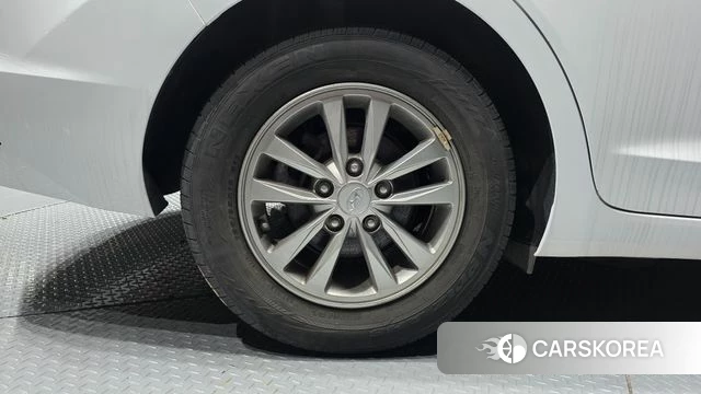 Hyundai The New Avante AD id 4551756 из Кореи 26