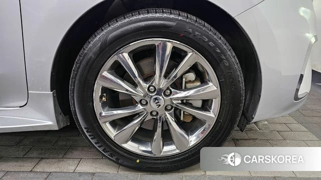 Kia The New Carnival id 3807600 из Кореи 15