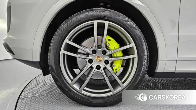 Porsche Cayenne (PO536) id 4280993 из Кореи 15