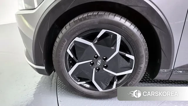 Hyundai Ionic 5 id 3741053 из Кореи 15