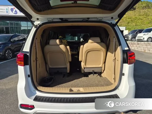 Kia The New Carnival id 3368531 из Кореи 14