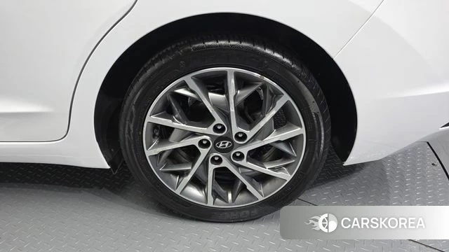 Hyundai The New Avante AD id 3955459 из Кореи 15