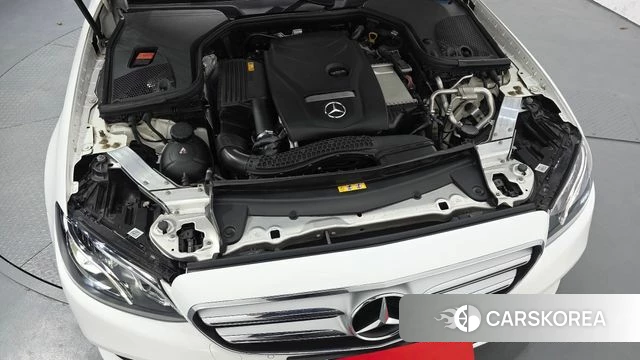 Mercedes-Benz E-Class W213 id 4384638 из Кореи 26