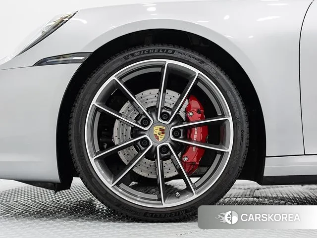 Porsche 911(992) id 3514138 из Кореи 14