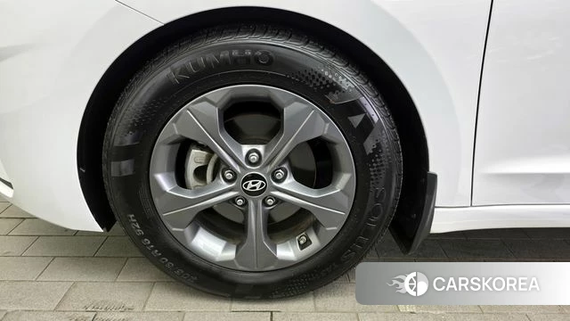 Hyundai The New Avante AD id 3893643 из Кореи 15