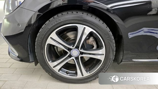 Mercedes-Benz E-Class W213 id 3954476 из Кореи 15