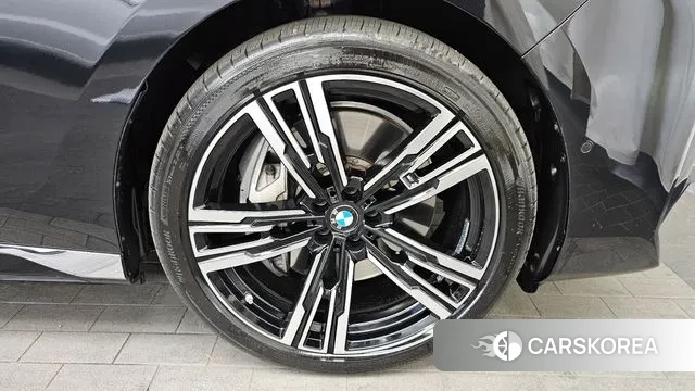 BMW 7 Series (G70) id 3776313 из Кореи 15