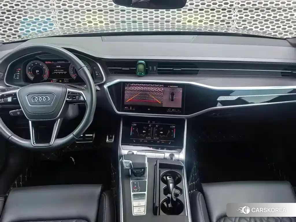Audi A6L id 4622461 из Китая 7