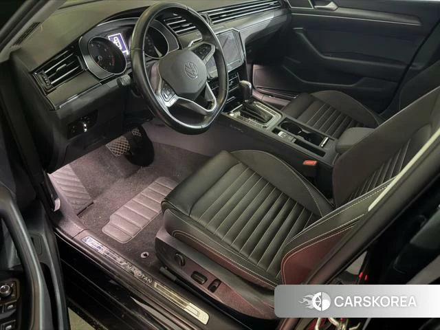 Volkswagen Magotan 2022 Черный из Китая, фото 5