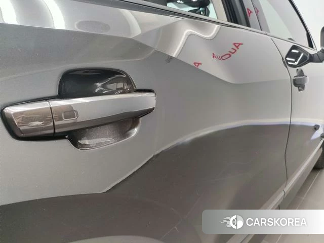 Audi Q2L id 4261532 из Китая 25