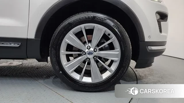 Ford Explorer id 3703978 из Кореи 15