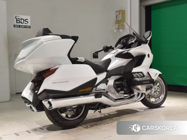 Проданный Honda GL1800 TOUR DCT 2026 из Японии, фото 4