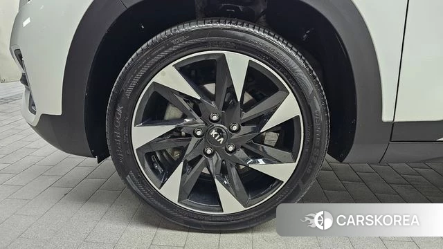 Kia Seltos id 4187718 из Кореи 25