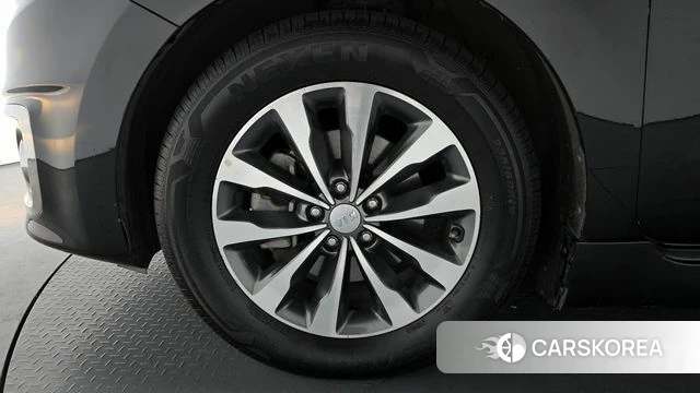 Kia All New Carnival id 3966521 из Кореи 16