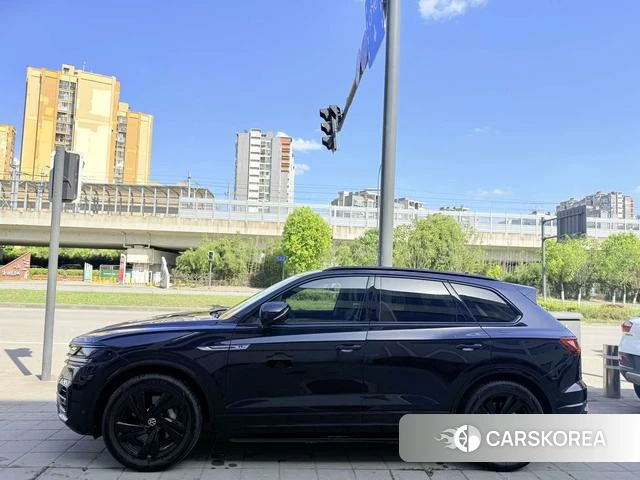 Volkswagen Touareg id 4254248 из Китая 18