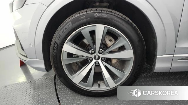 Audi Q8 (4M) id 4434051 из Кореи 32