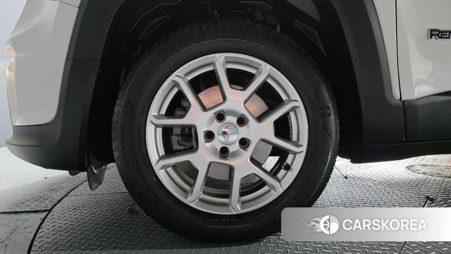 Jeep Renegade id 4470733 из Кореи 27