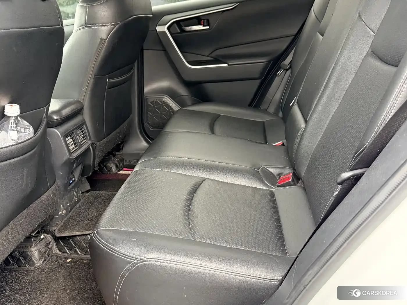 Toyota RAV4 2022 Белый из Китая, фото 5