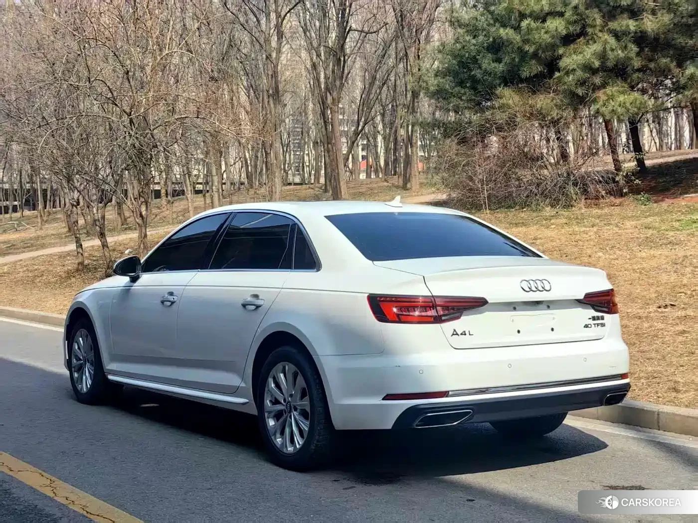 Audi A4L 2019 Белый из Китая, фото 5