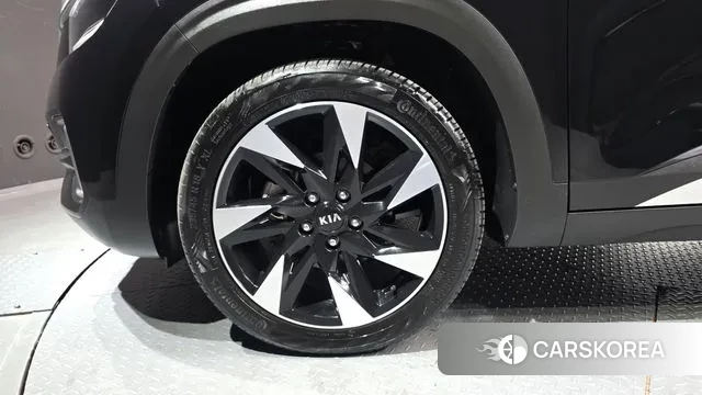 Kia Seltos id 3691750 из Кореи 15