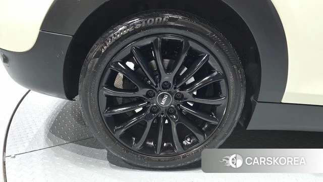 Mini Cooper Clubman id 4286290 из Кореи 25