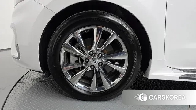 Kia The New Carnival id 3677106 из Кореи 15