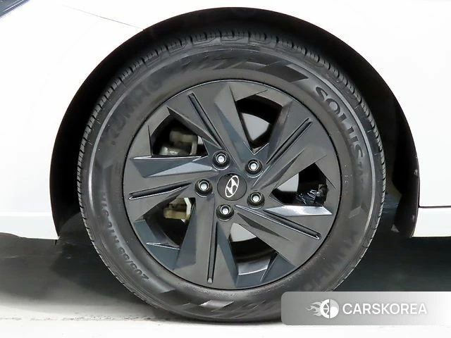 Hyundai Avante (CN7) id 4872007 из Кореи 15
