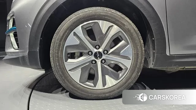 Kia Niro EV id 3759870 из Кореи 15