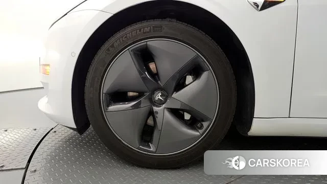 Tesla Model 3 id 3727676 из Кореи 15