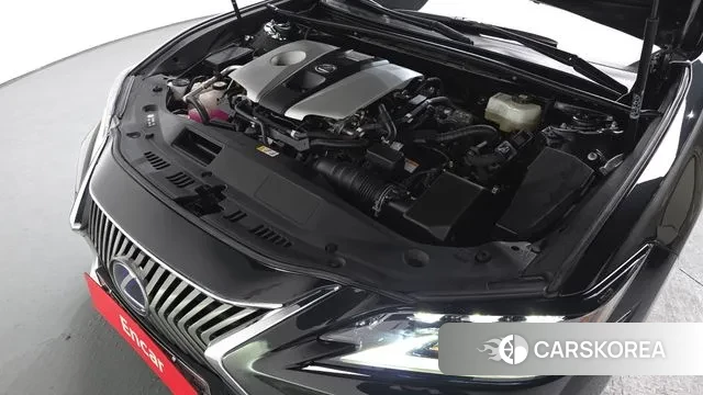 Lexus ES300h 7th generation id 3671620 из Кореи 15