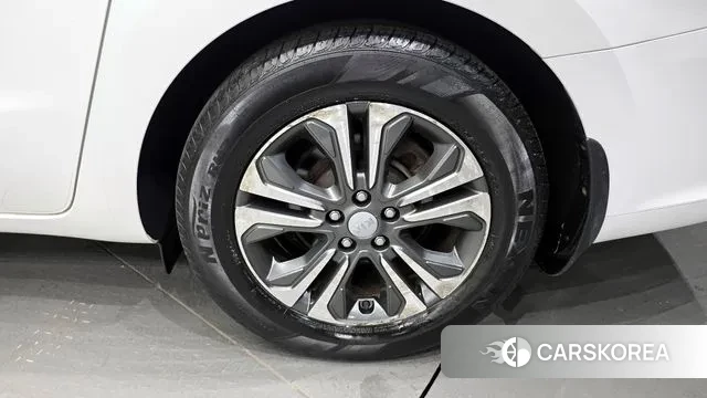 Kia The New Carnival id 3494814 из Кореи 15