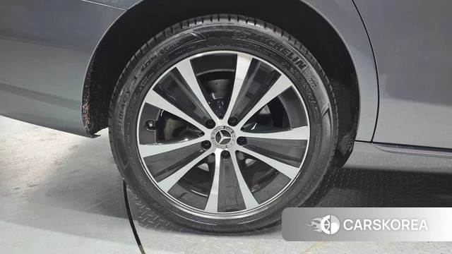 Mercedes-Benz E-Class W213 id 4195918 из Кореи 30