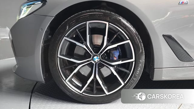 BMW 5 Series (G30) id 4676336 из Кореи 15