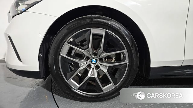 BMW 5 Series (G60) id 4710718 из Кореи 27