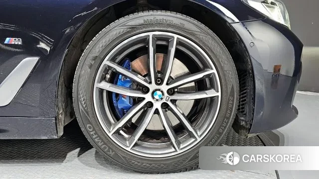 BMW 5 Series (G30) id 3765027 из Кореи 15